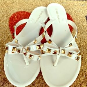 Summer sandals